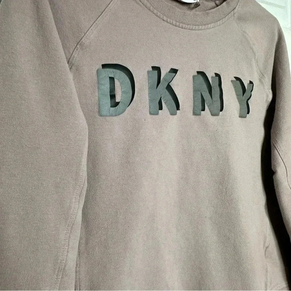 DKNY Sport Sweatshirt Crew Neck Purple Size Medium - Picture 3 of 16